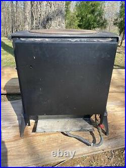 Vermont Castings Vent Free Gas Heater UVS27R With Gas Logs Included